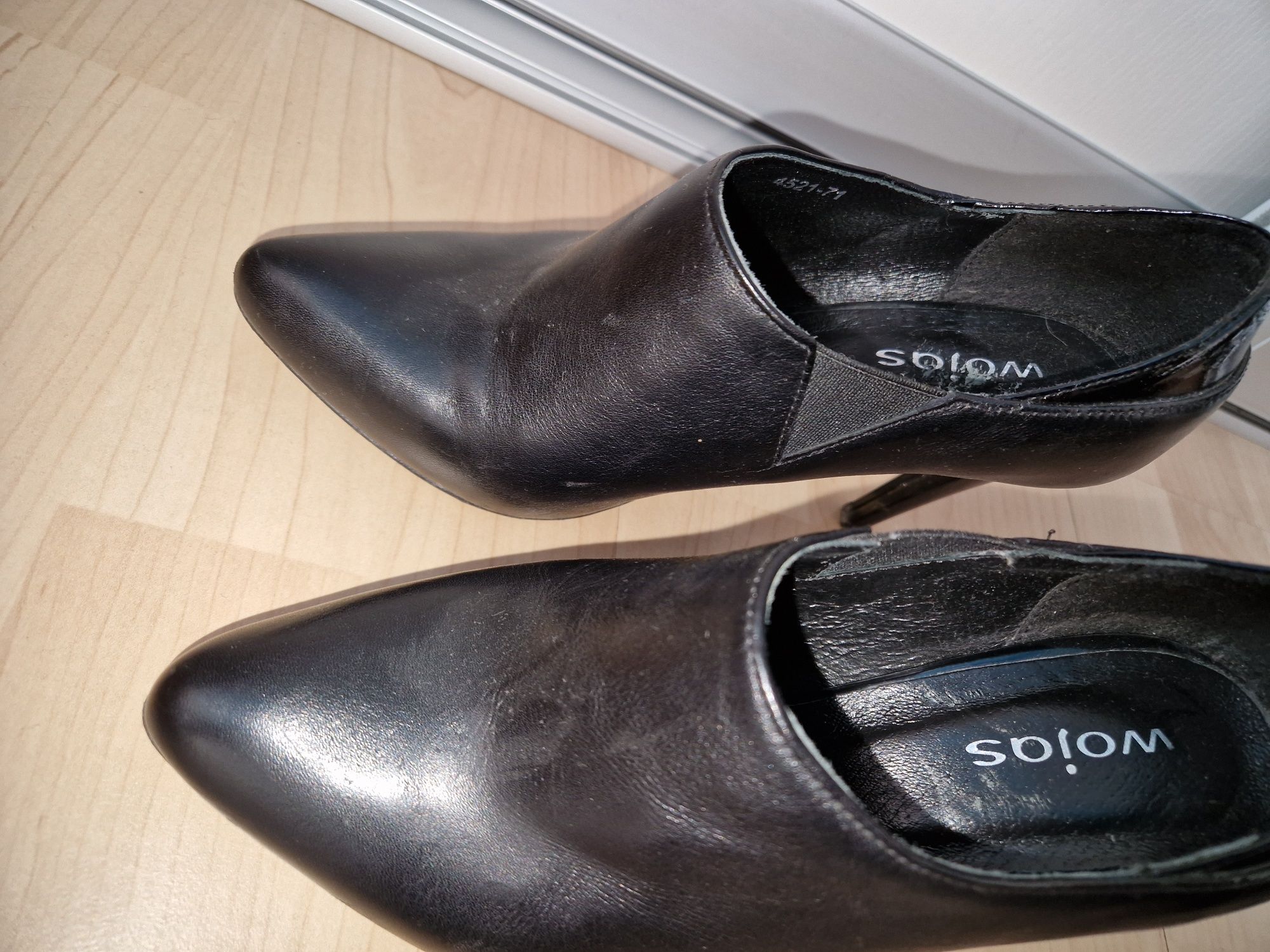 Botki na szpilce Wojas r.35