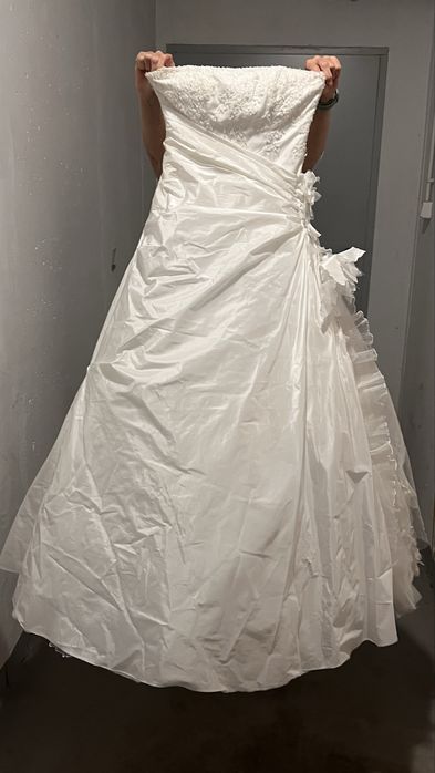 Suknia ślubna r. 36