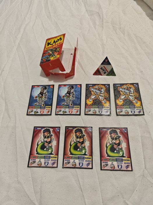 Bollycao Kaos The Game dado e caixa incompleta mais oferta de cartas