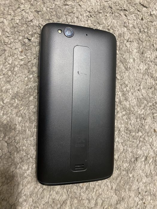 Altice S21, em bom estado