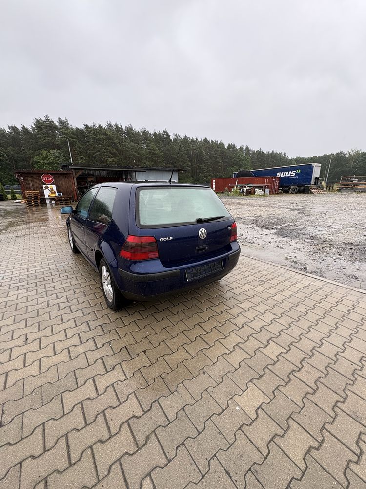 VW Golf 1.6 Klima