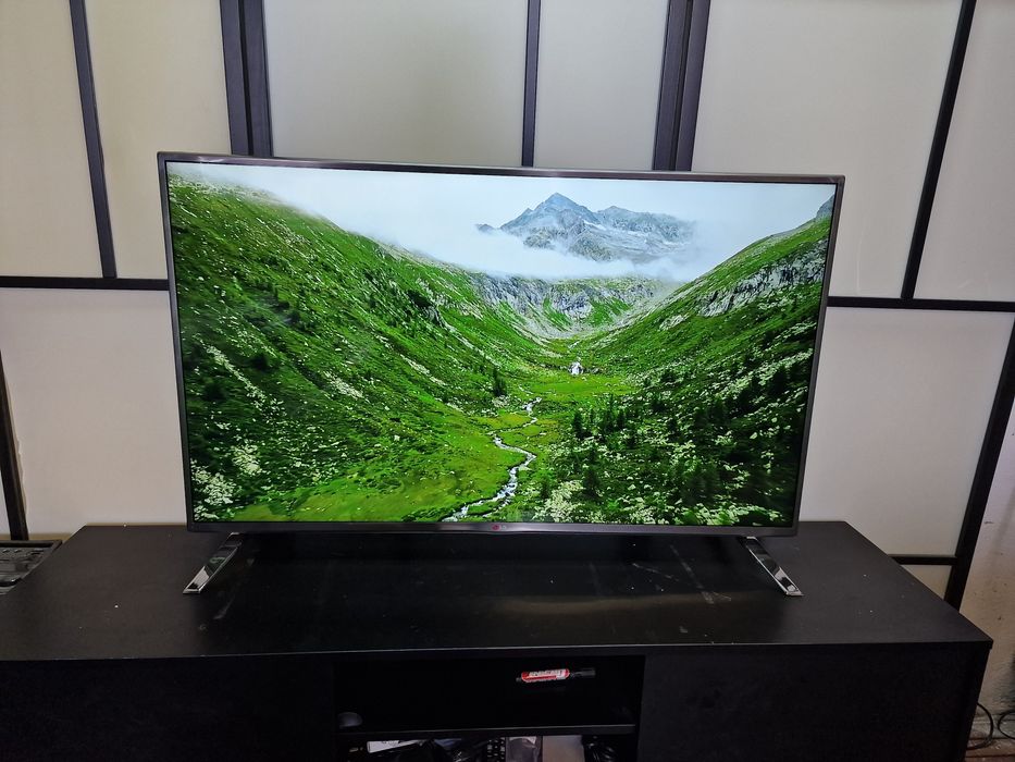 LG 47cali SMART WI-FI DVB-T2 telewizor