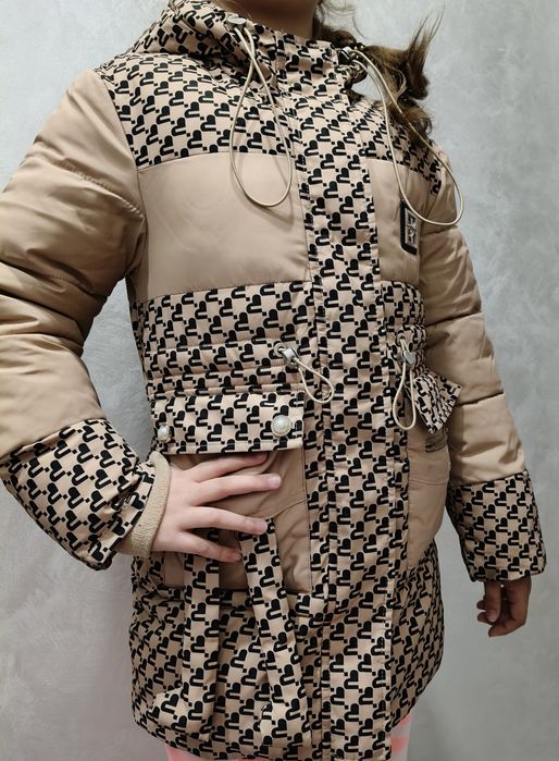 Зимова куртка пуховик