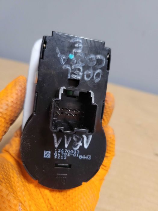 Włącznik przełącznik świateł Opel Corsa E 1347.0443