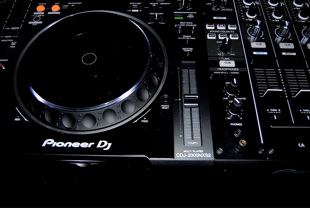 (Aluguer / Audio-Rent)  Cabines DJ Pioneer Topo de Gama