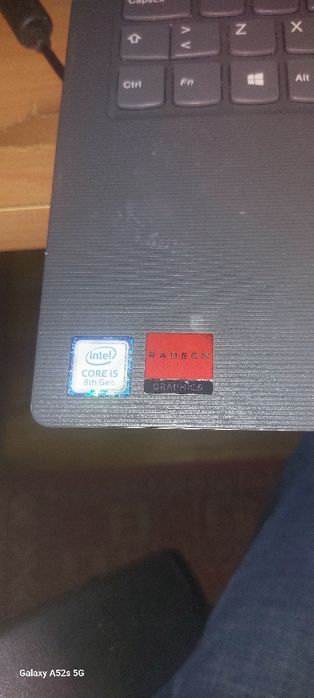 Portátil Lenovo i5