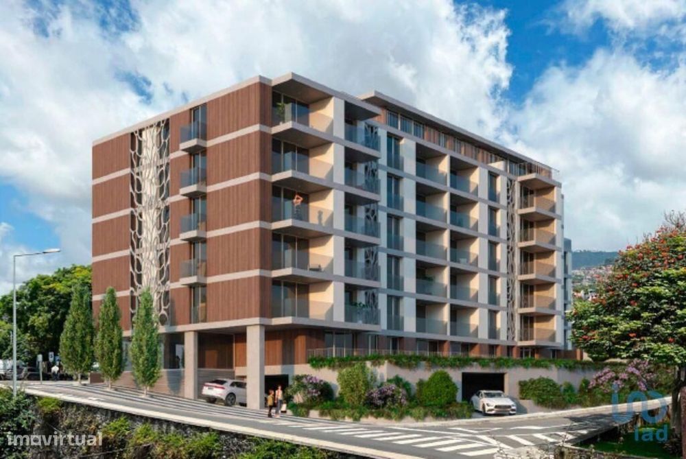 Apartamento T2 em Funchal (Santa Luzia) de 131,00 m2