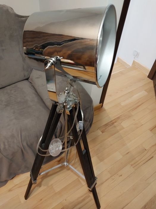 Lampa podłogowa stojąca loft