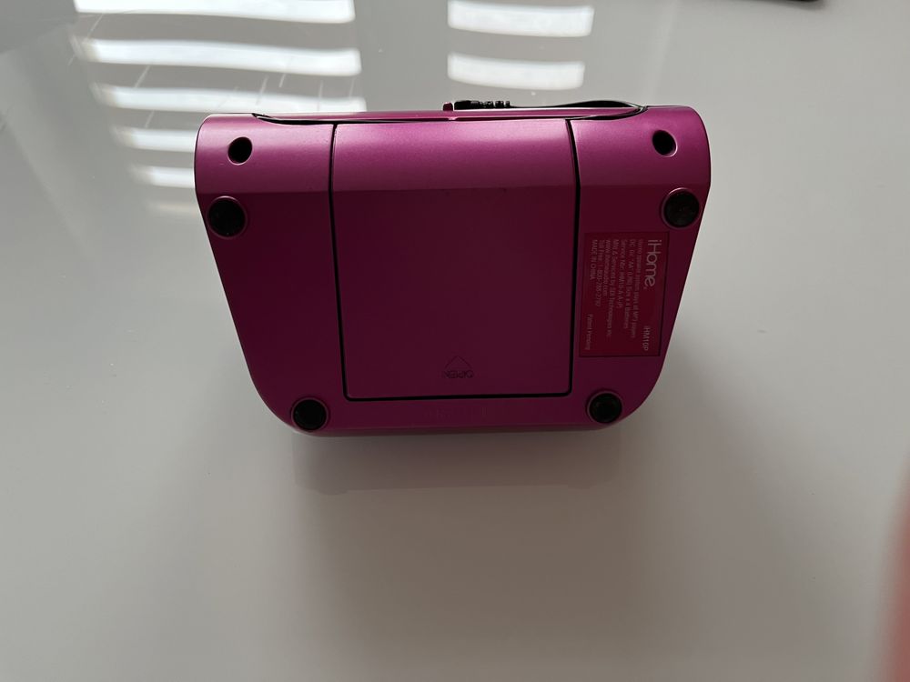 Głośnik stereo iHome iHM10P do mp3 Ipod