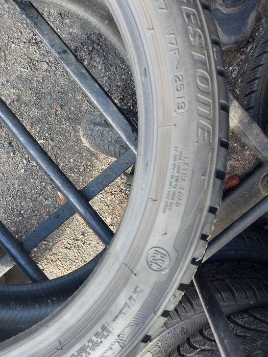 Opony zimowe 225.40.18 Bridgestone Rsc 7-8mm Montaż