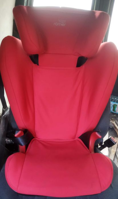 Дитяче автокрісло