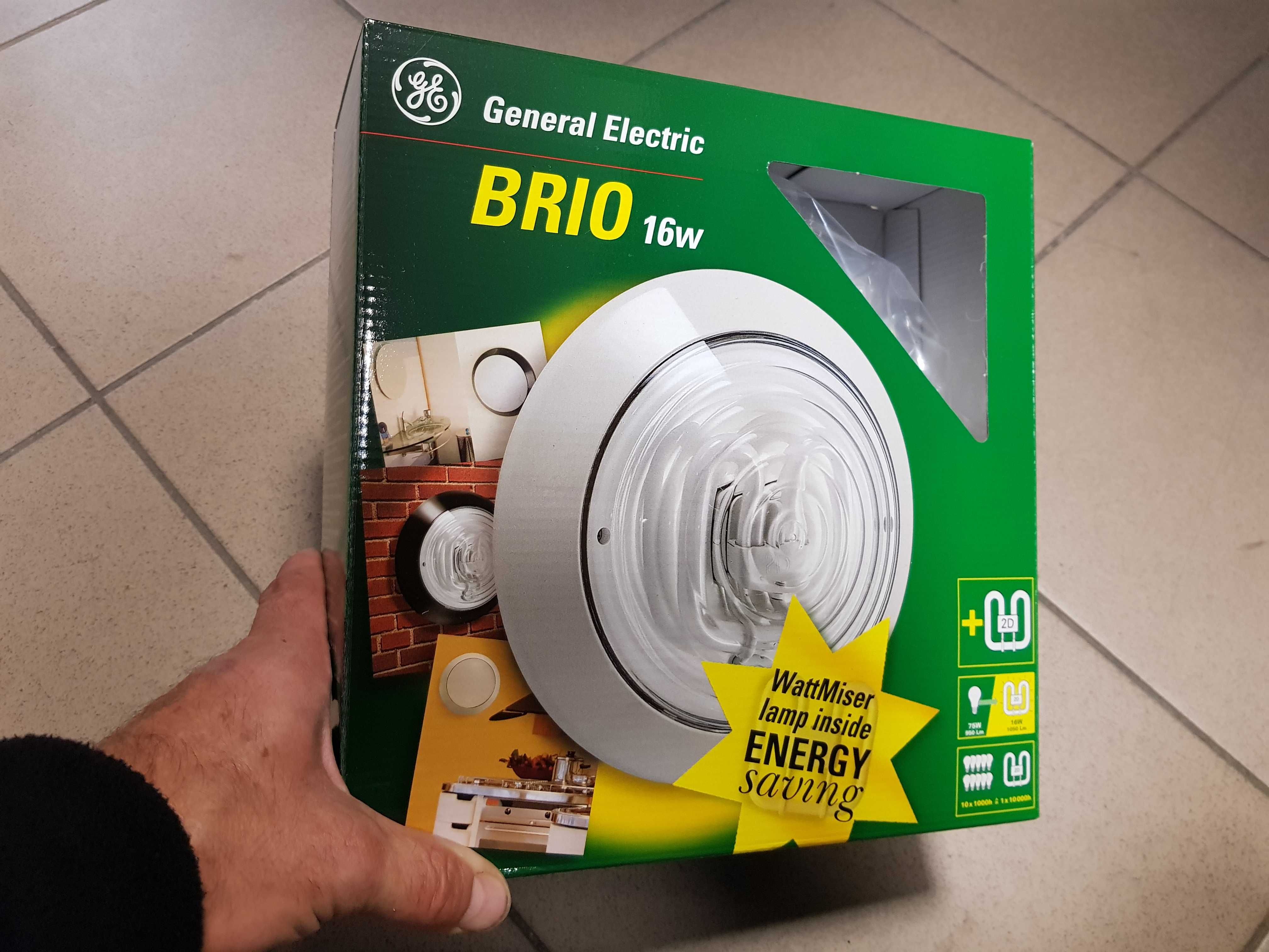 Oprawa hermetyczna 16W = 75W Plafoniera IP54 energooszcz.  (nie LED )