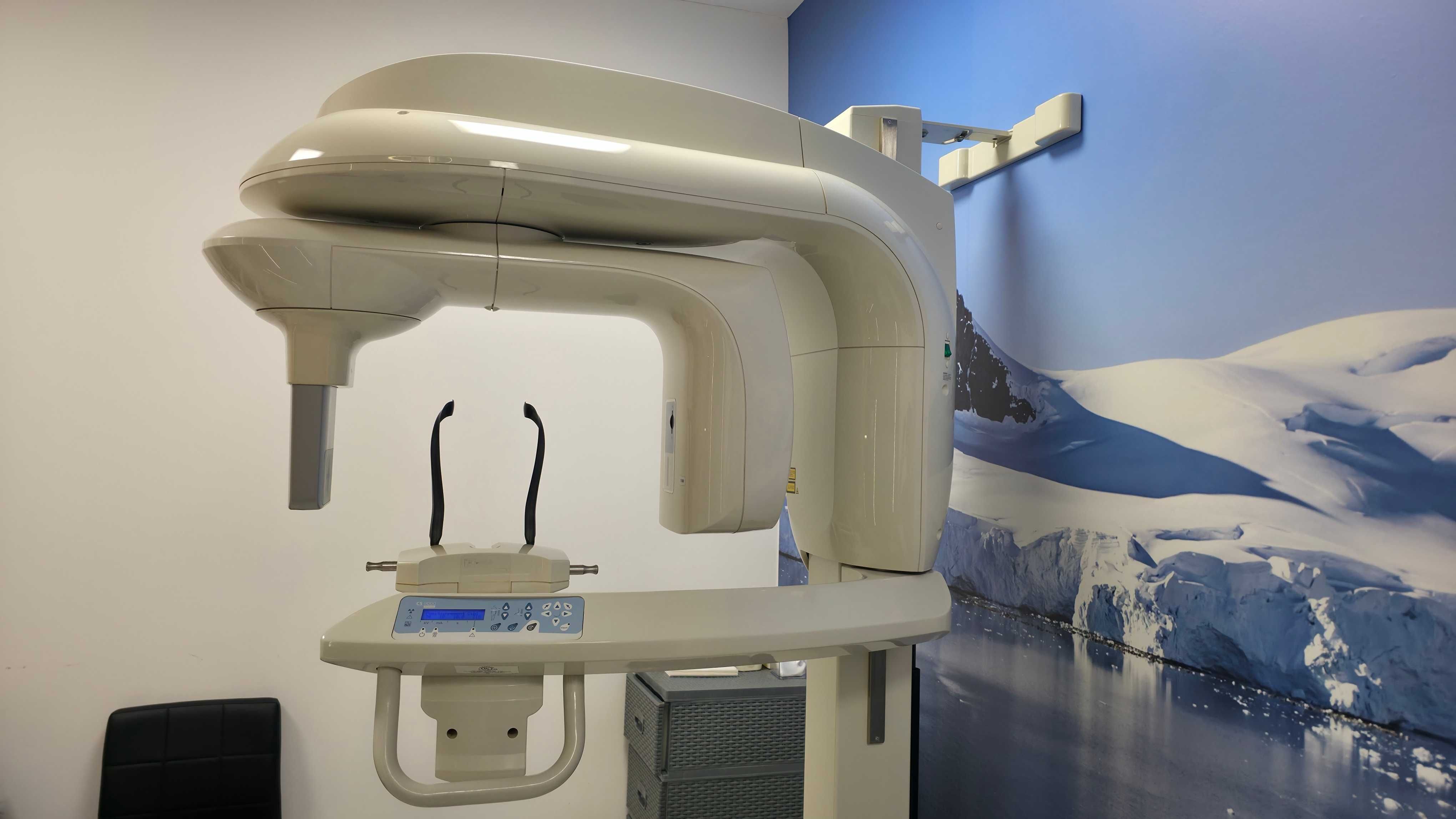 Carestream Kodak Tomograf CBCT Pantomograf Cefalo CS9000 3D / K9000 3D
