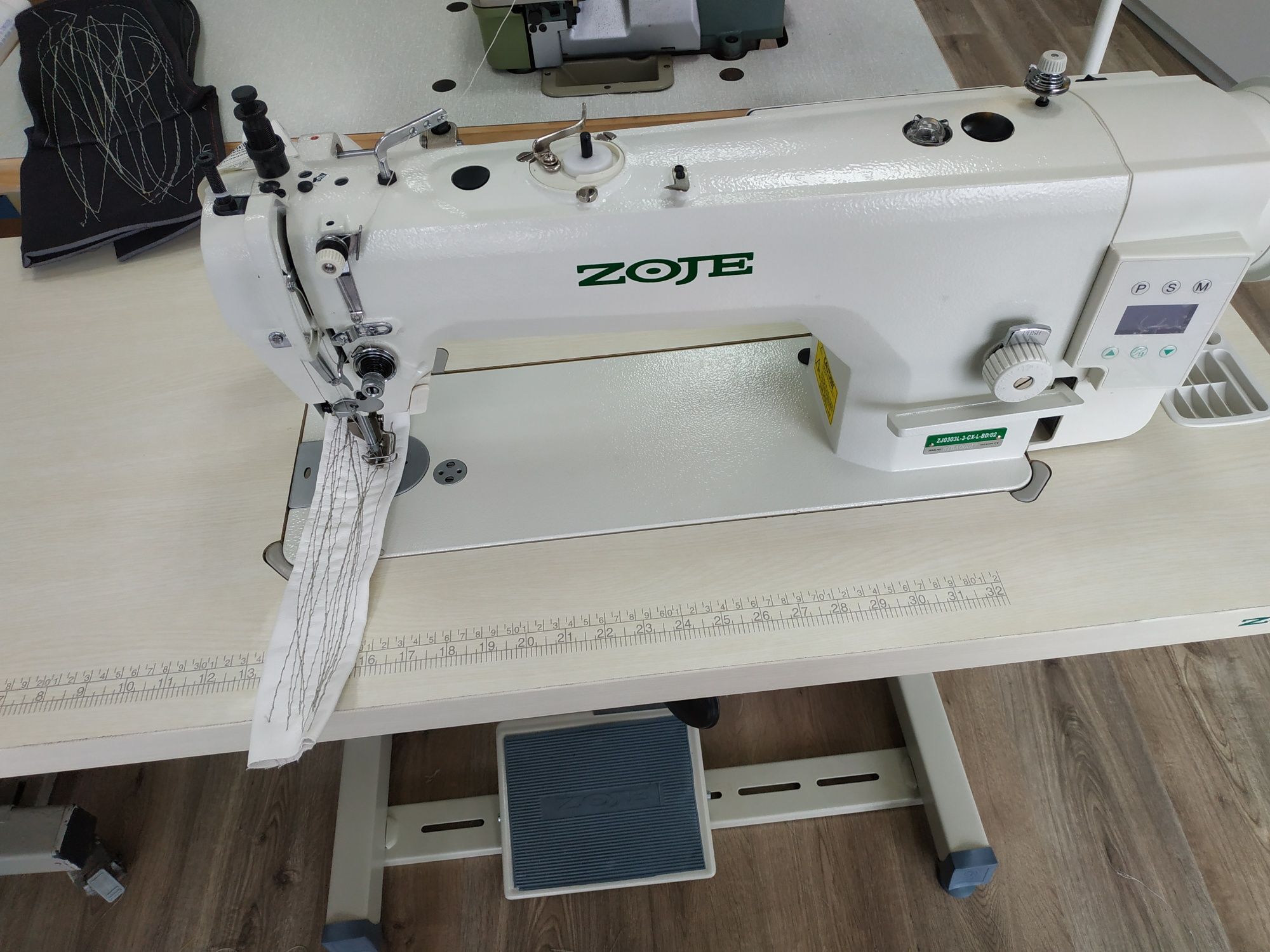 Máquina Triplo Arrasto ZOJE ZJ0303L-3-CX-L-BD / 02