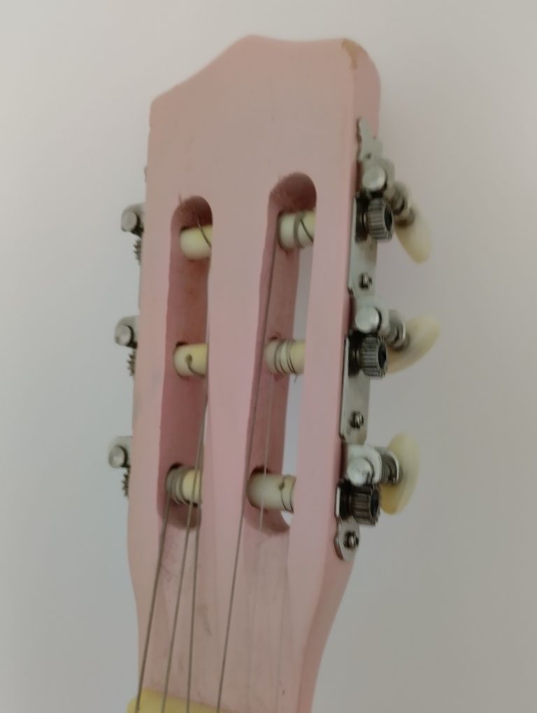 Guitarra clássica (2 pelo preço de 1)