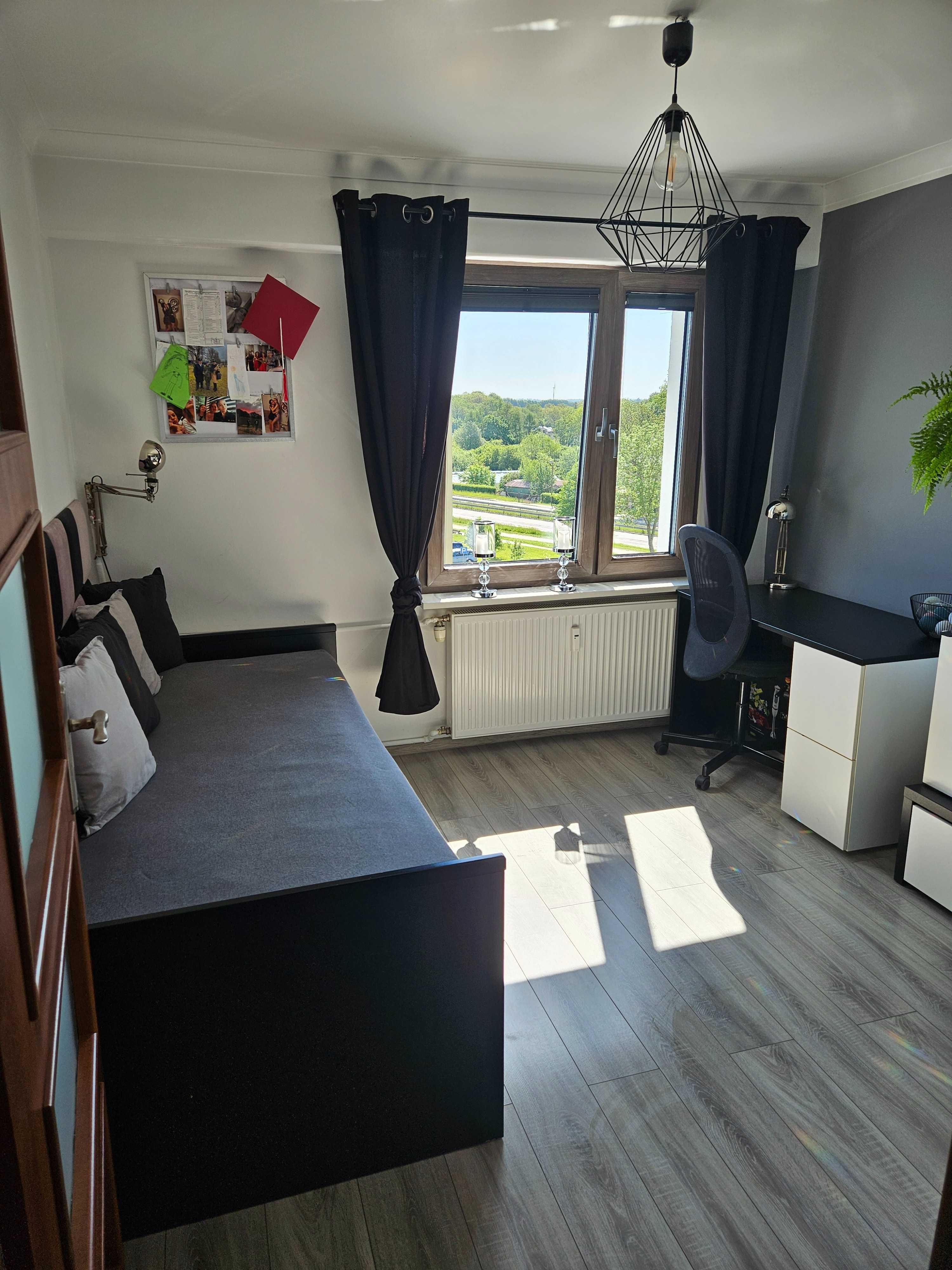 Sprzedamy mieszkanie 3-pokojowe z balkonem po remoncie w Redzikowie