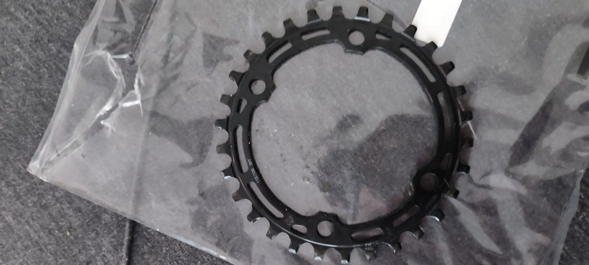 Zębatka Shimano Deore 30t m5100 1x10/11 biegów