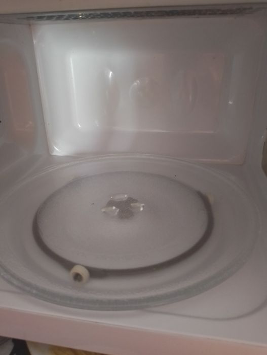 Sprzedam kuchenkę mikrofalową
