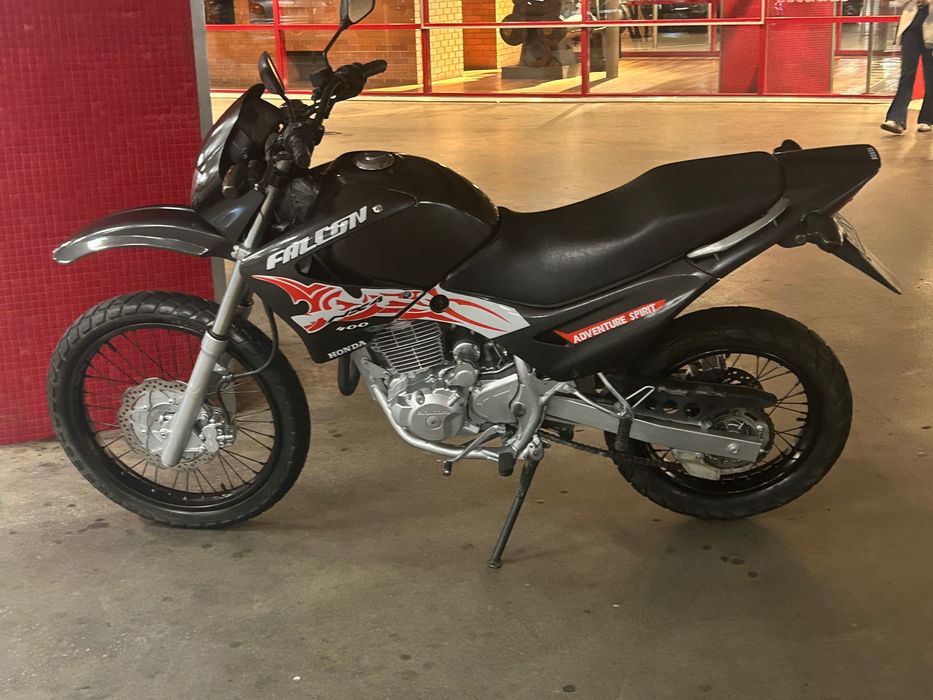 Honda NX 400 Falcon como nova