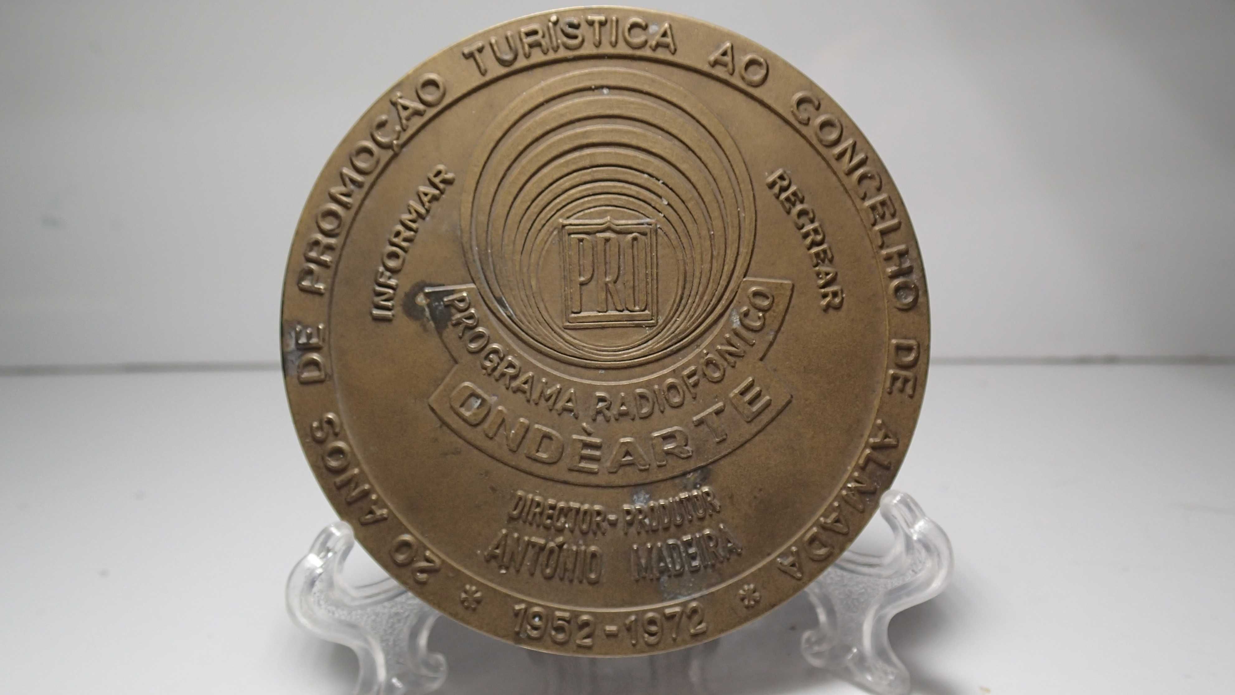 Medalha em Bronze das Sapatarias Madeira, Almada