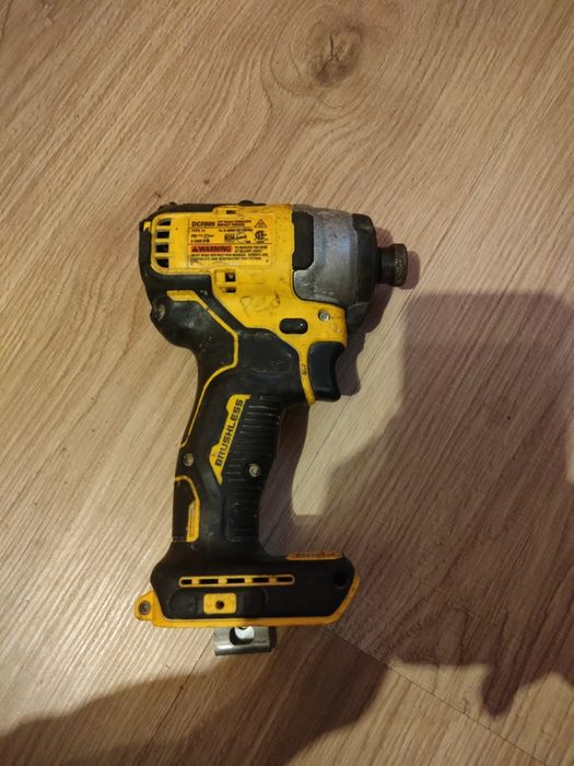 Zakrętarka udarowa DeWALT DCF809 zakretarka 198Nm wkrętarka DeWalt
