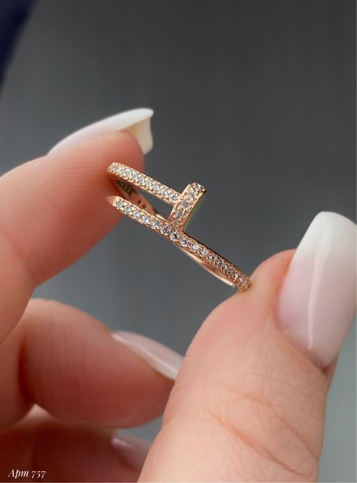 Продам срібну каблучку