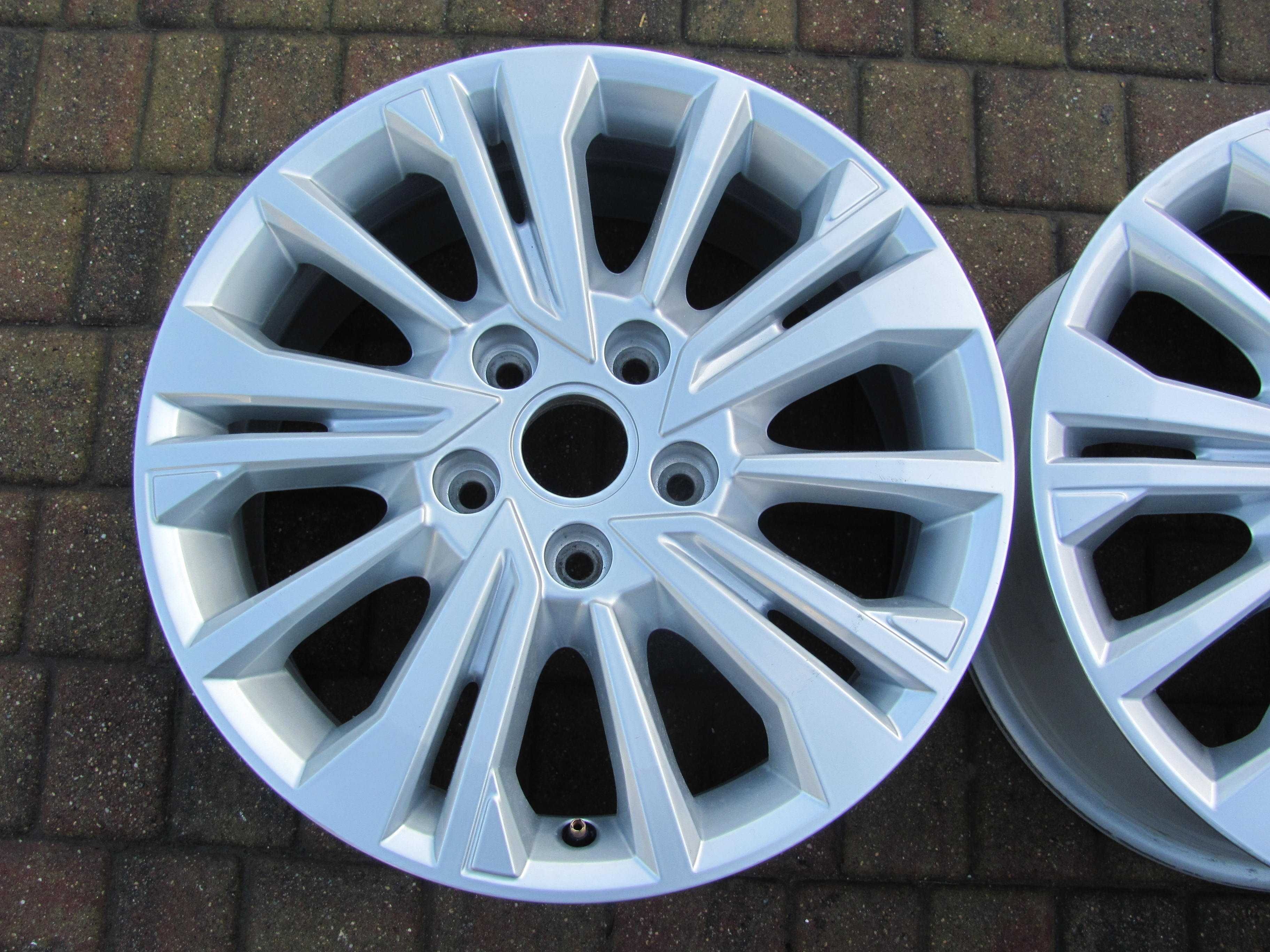 Felgi oryginalne VW 7Jx17" 5x120 ET 55