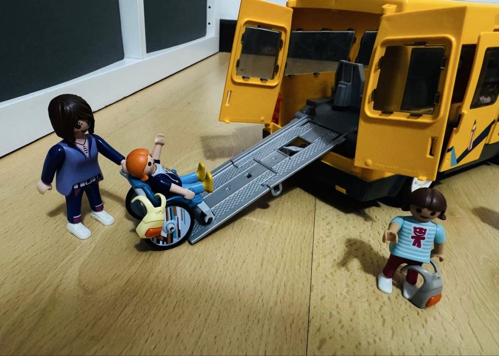 Carrinha Escolar Playmobil