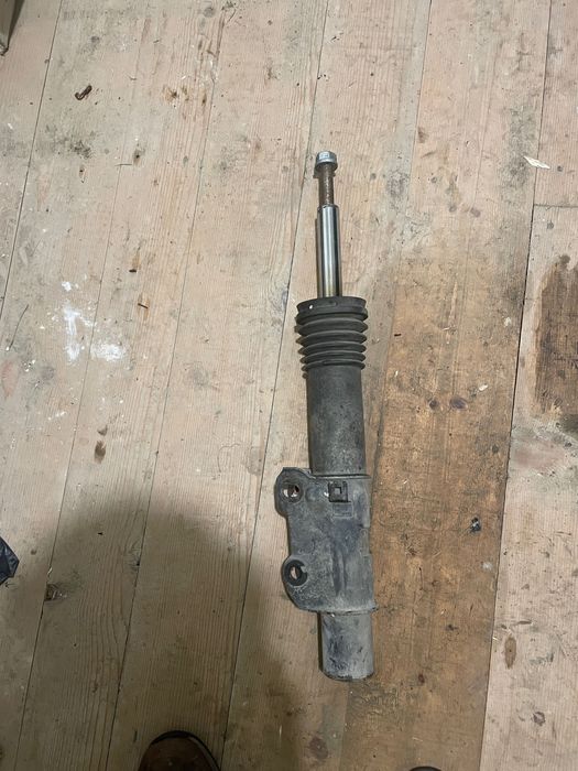 Шарові упори на Фольцваген крафтер