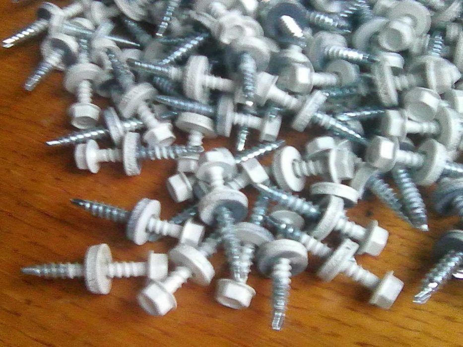 До покрівельного даху саморізи  35mm х 4.8mm