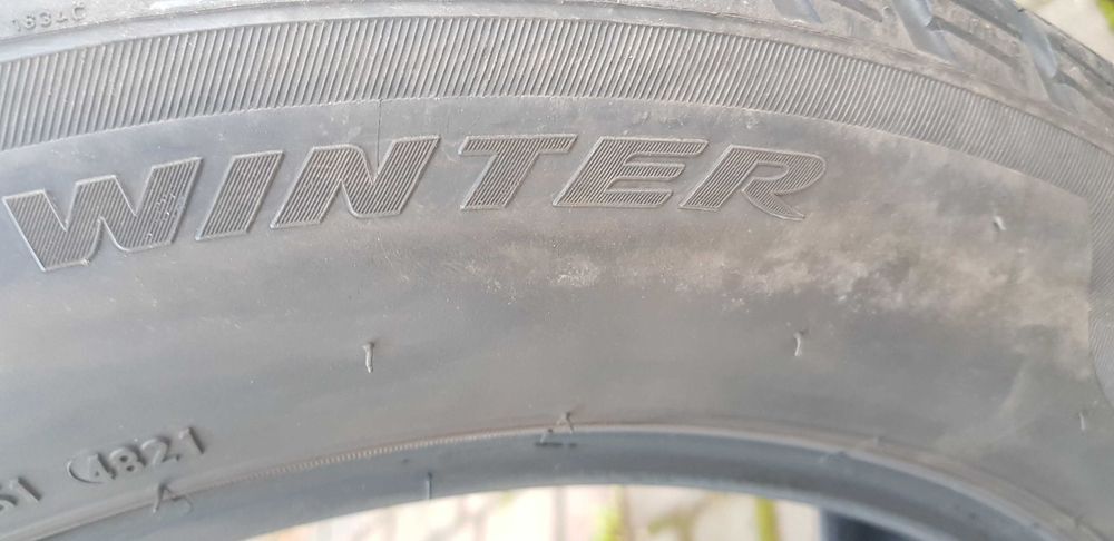 Opony zimowe Pirelli R17" 215-55, 94H M+S VW Passat, SuperB - 4 sztuki
