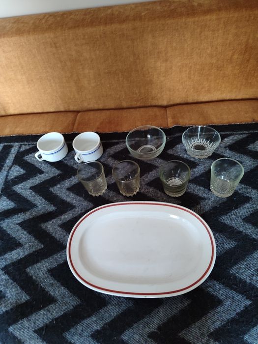 Rzeczy ze szkła i porcelany