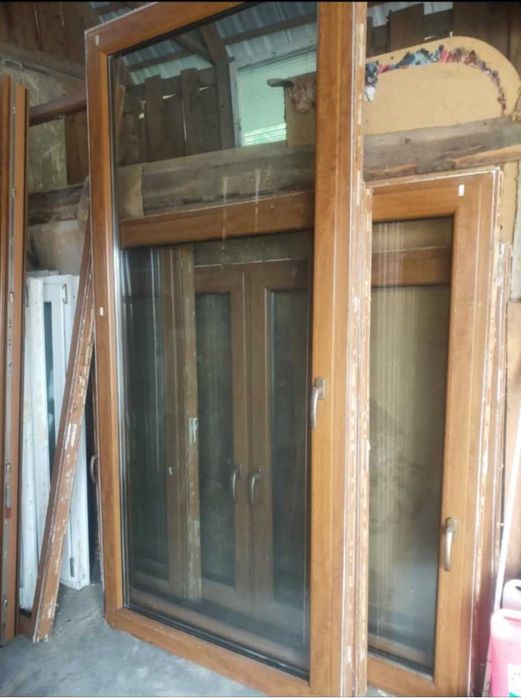 Okna i drzwi PCV Złoty Dąb i Białe – różne wymiary, dwuszybowe