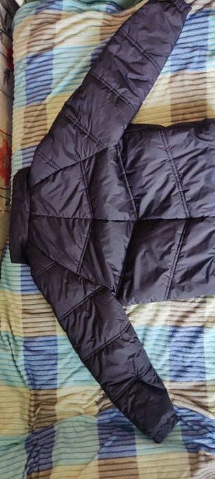 Продаю Зимову курточку Staff