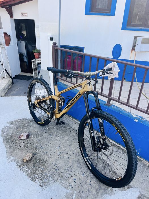 Bicicleta em carbono BTT / Enduro Transition Sentinel