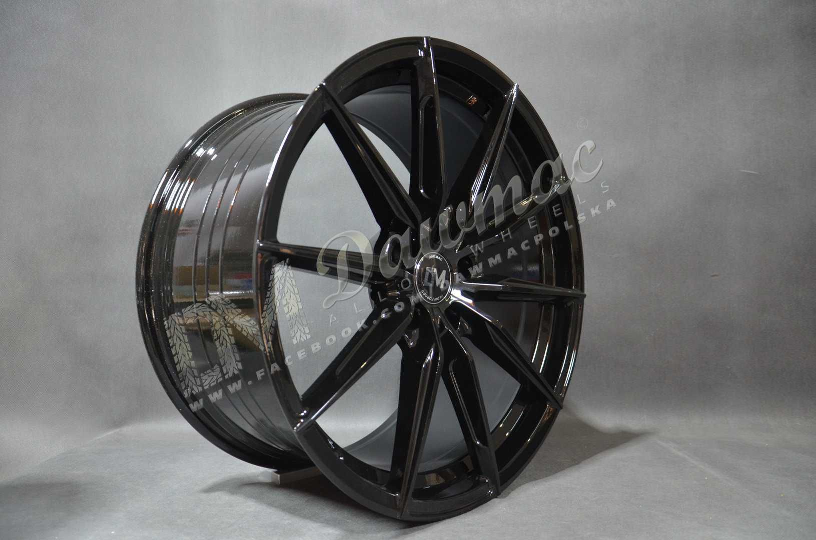 Felgi DM01 18" 8J ET38 5x114,3 Black