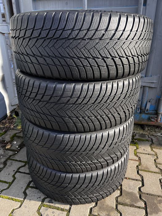 245/45 R20 Bridgestone 4шт 2023рік