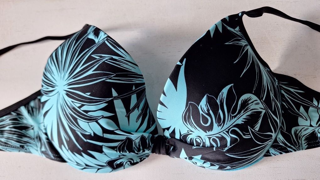 H&M góra od kostiumu kąpielowego  80 C