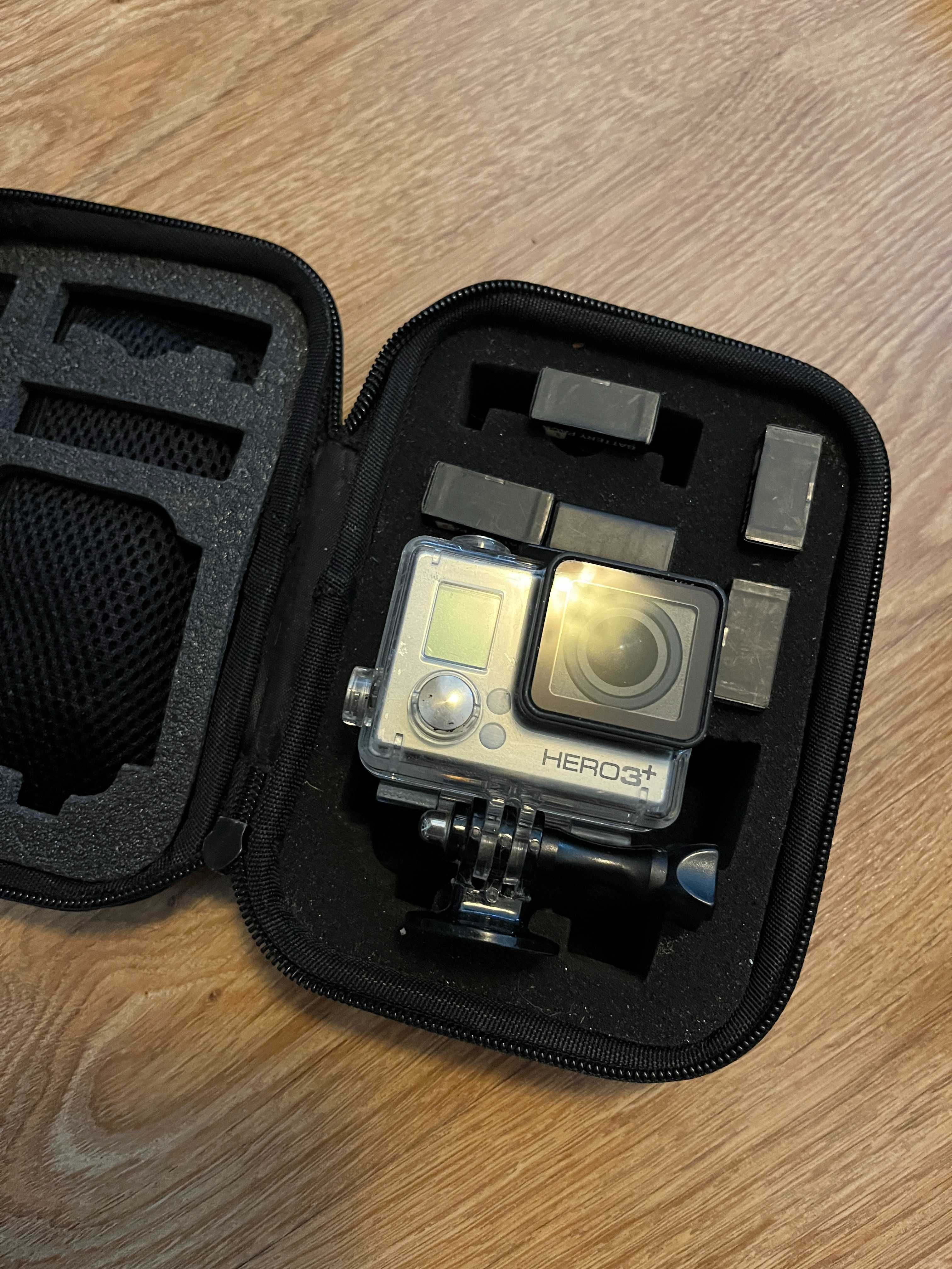 GoPro Hero 3+ silver ze wszystkimi akcesoriami
