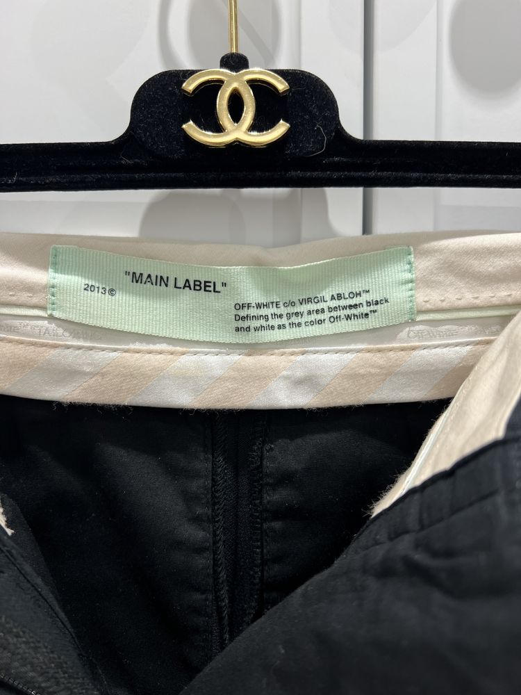 Off-White оригінал Італія чорні капрі бермуди