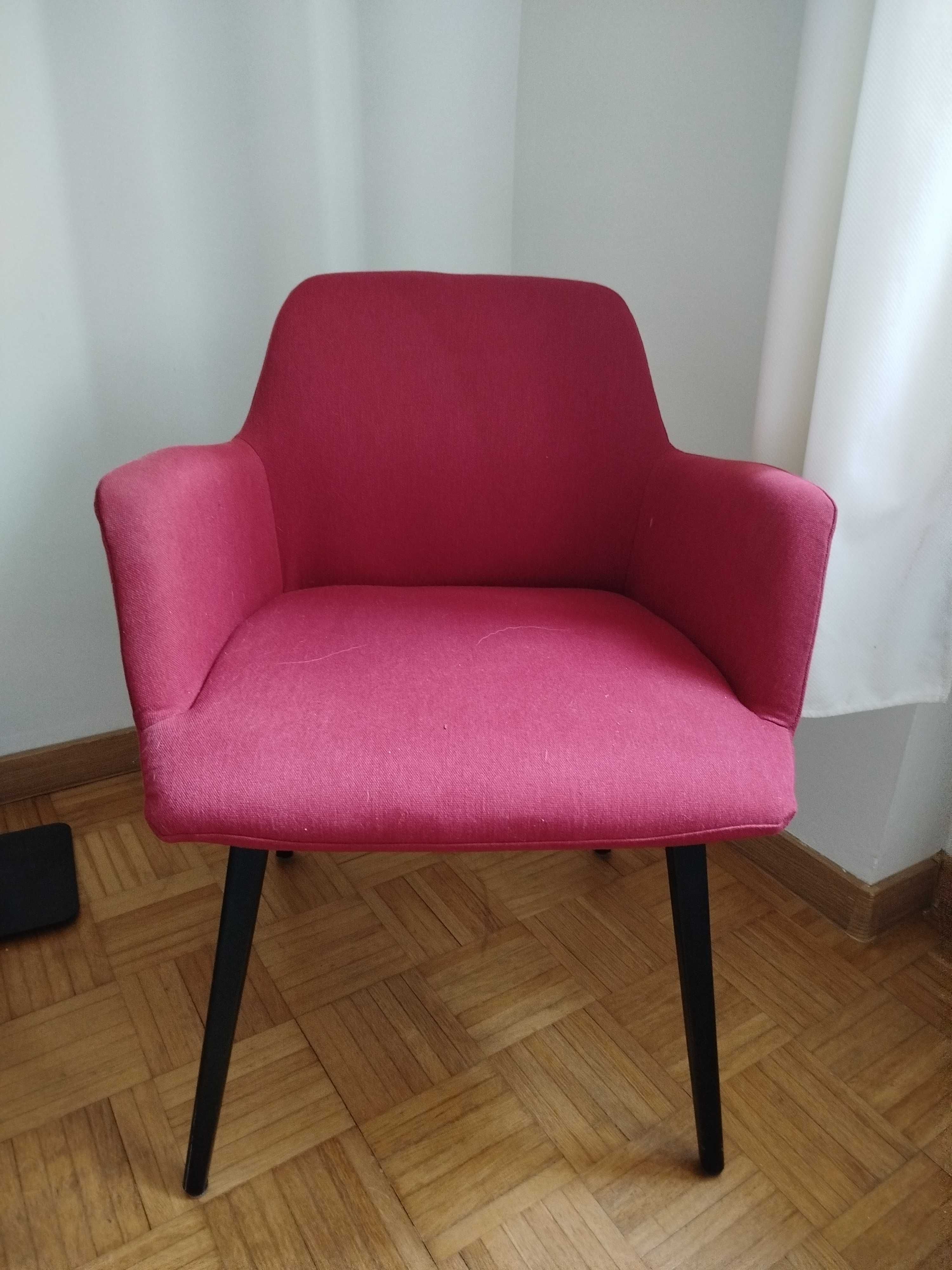 Krzesło.  tapicerowane
