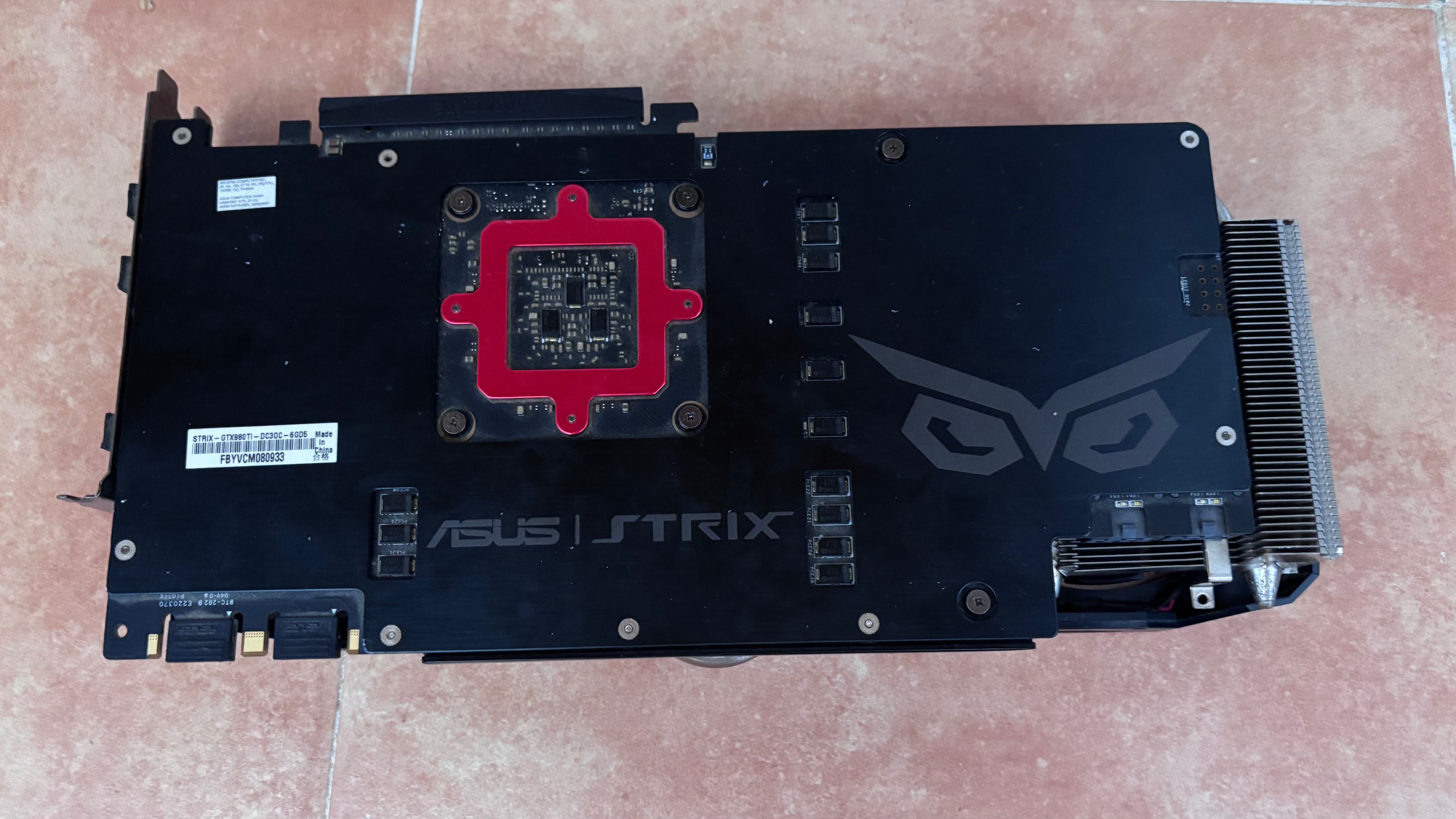 Asus Strix GTX 980 Ti 6Gb