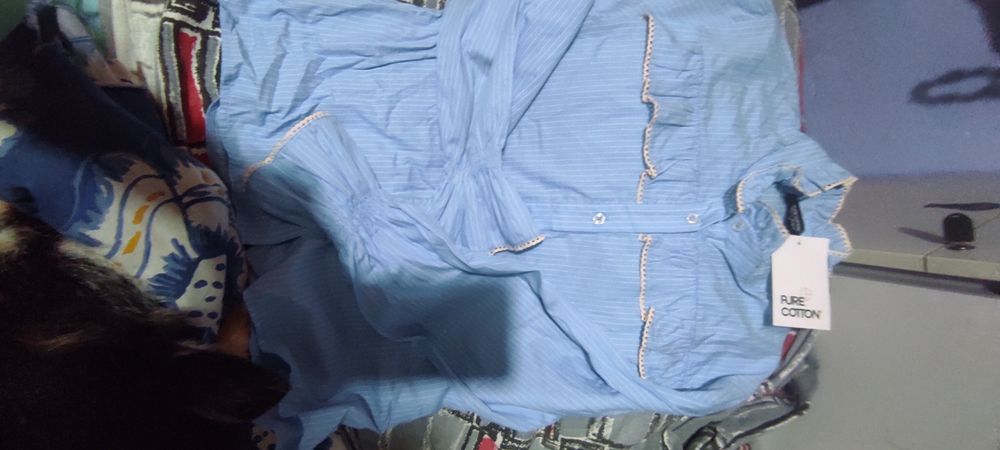 Camisola linda de algodão