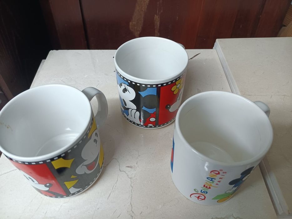 3 canecas Disney originais