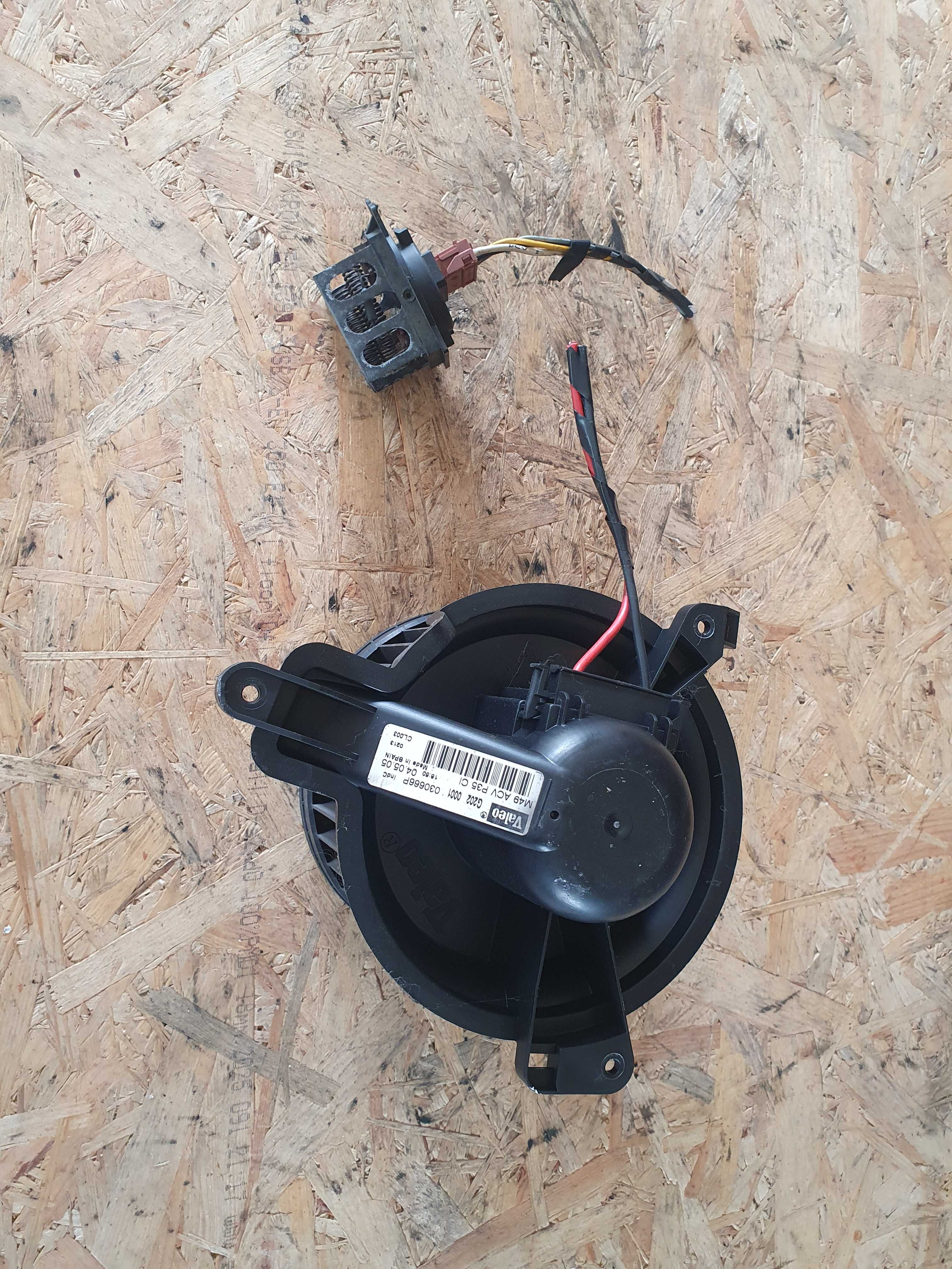 Wentylator dmuchawa nawiewu kabiny rezystor Citroen Berlingo 05r 1.9d