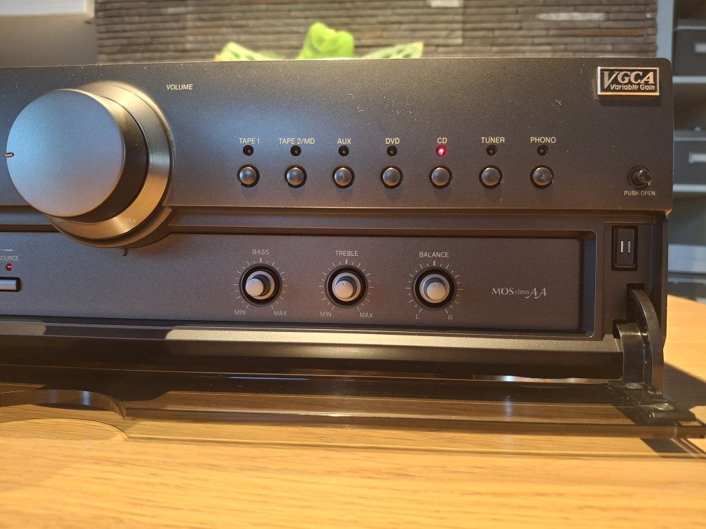 Technics wzmacniacz SU-A707 jak nowy, pilot,  karton.