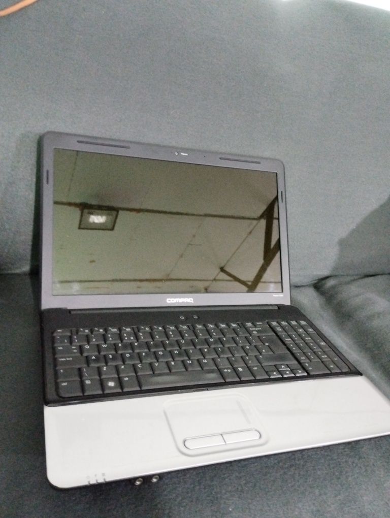 OKAZJA! Laptop HP Compaq Presario CQ60