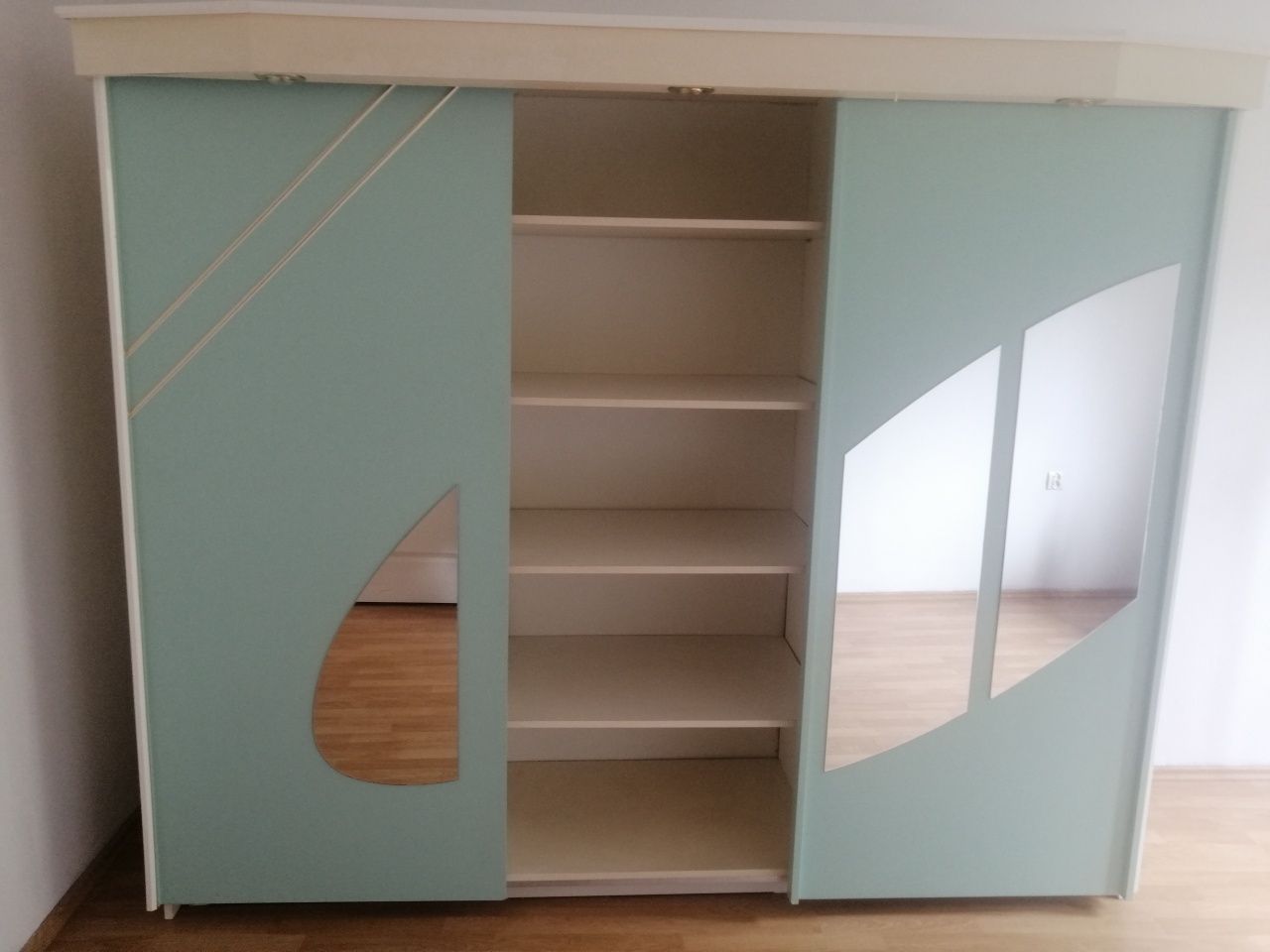 Komplet mebli do sypialni