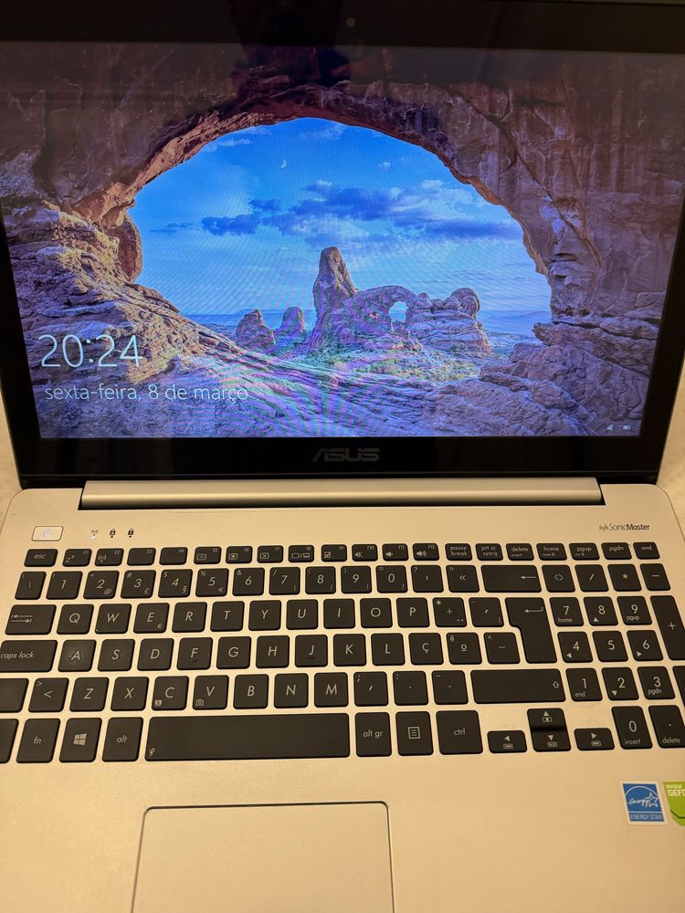 ASUS VivoBook S551 com Touch Screen 15,6" - Como Novo