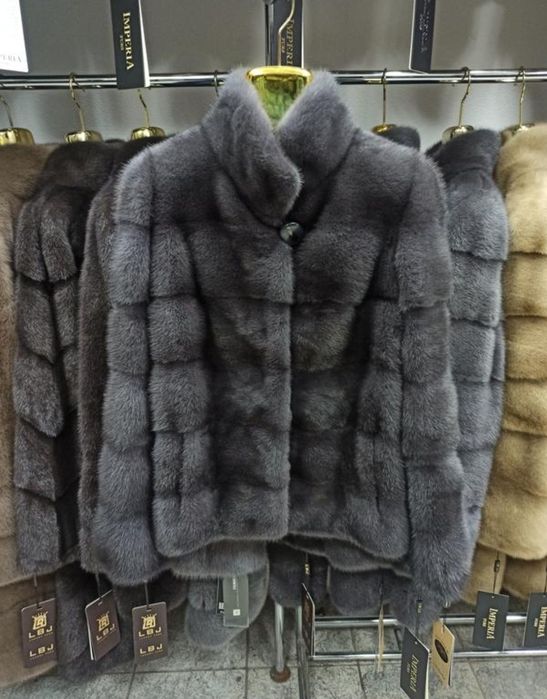 Норковая шуба поперечка цвет графит из скандинавской норки